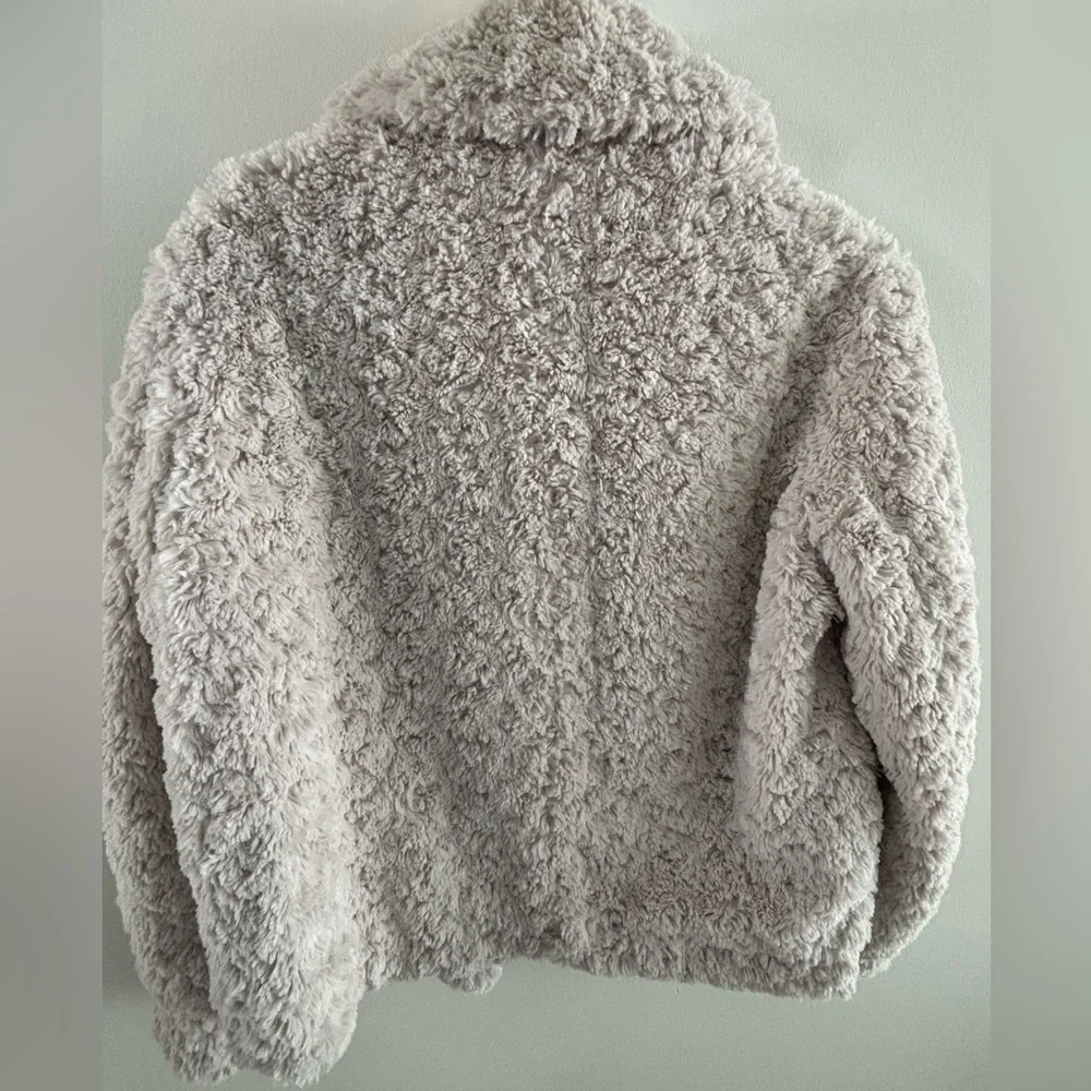 Aritzia Wilfred Cream Fuzzy Teddy Jacket XS - Picture 3 of 5